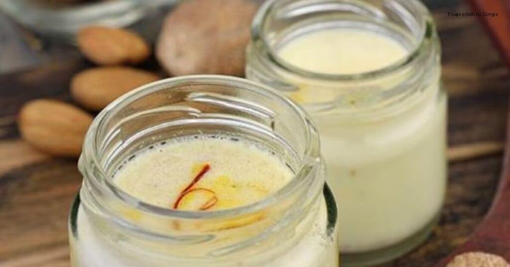 Benefits Of Warm Milk And Honey